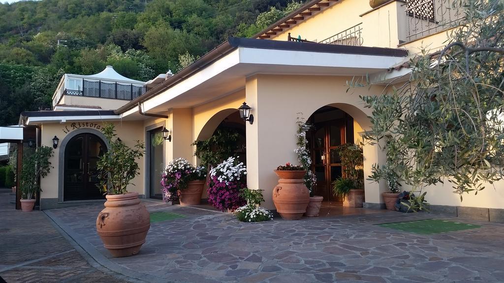 Hotel Villa Degli Angeli カステル・ガンドルフォ エクステリア 写真