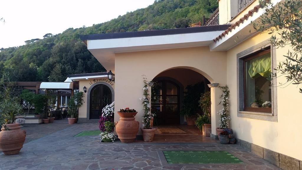 Hotel Villa Degli Angeli カステル・ガンドルフォ エクステリア 写真