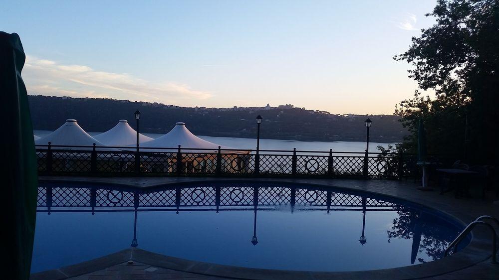 Hotel Villa Degli Angeli カステル・ガンドルフォ エクステリア 写真