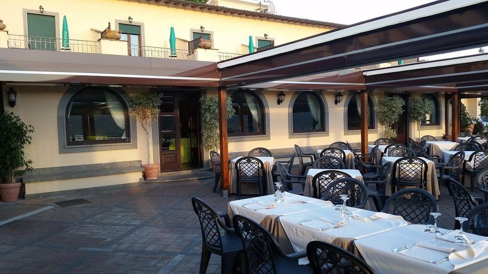 Hotel Villa Degli Angeli カステル・ガンドルフォ エクステリア 写真