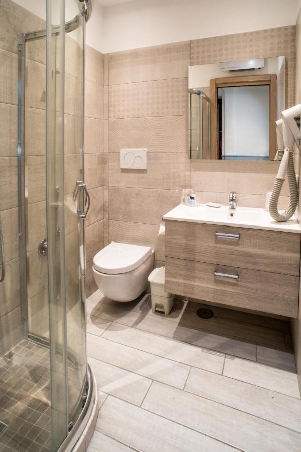 Hotel Villa Degli Angeli カステル・ガンドルフォ エクステリア 写真